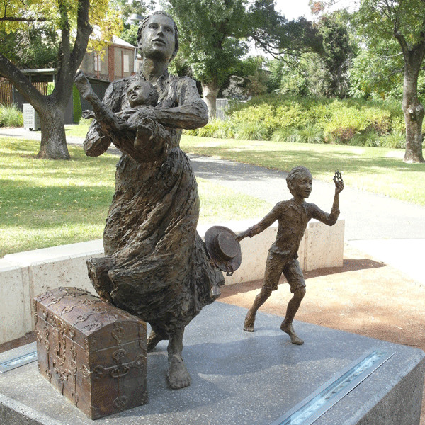 Photo of Leave Statue by Kuiper and Judge